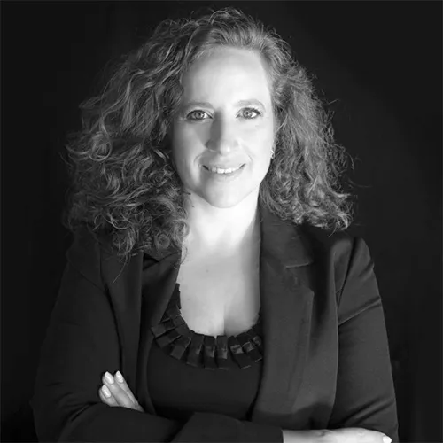 Dr. Jacqueline Schwartz